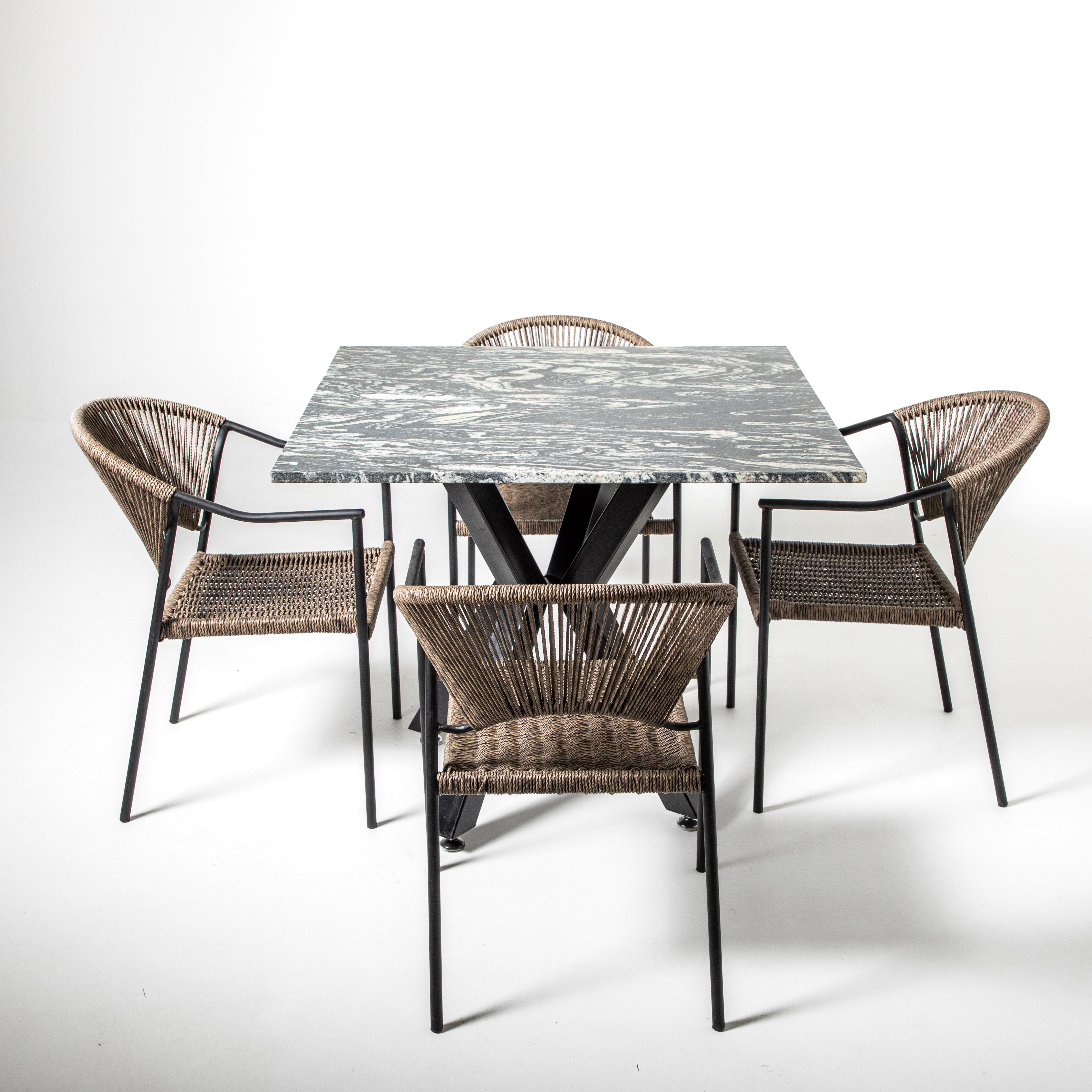 Comedor Diamond para 4 personas · Edición Moca