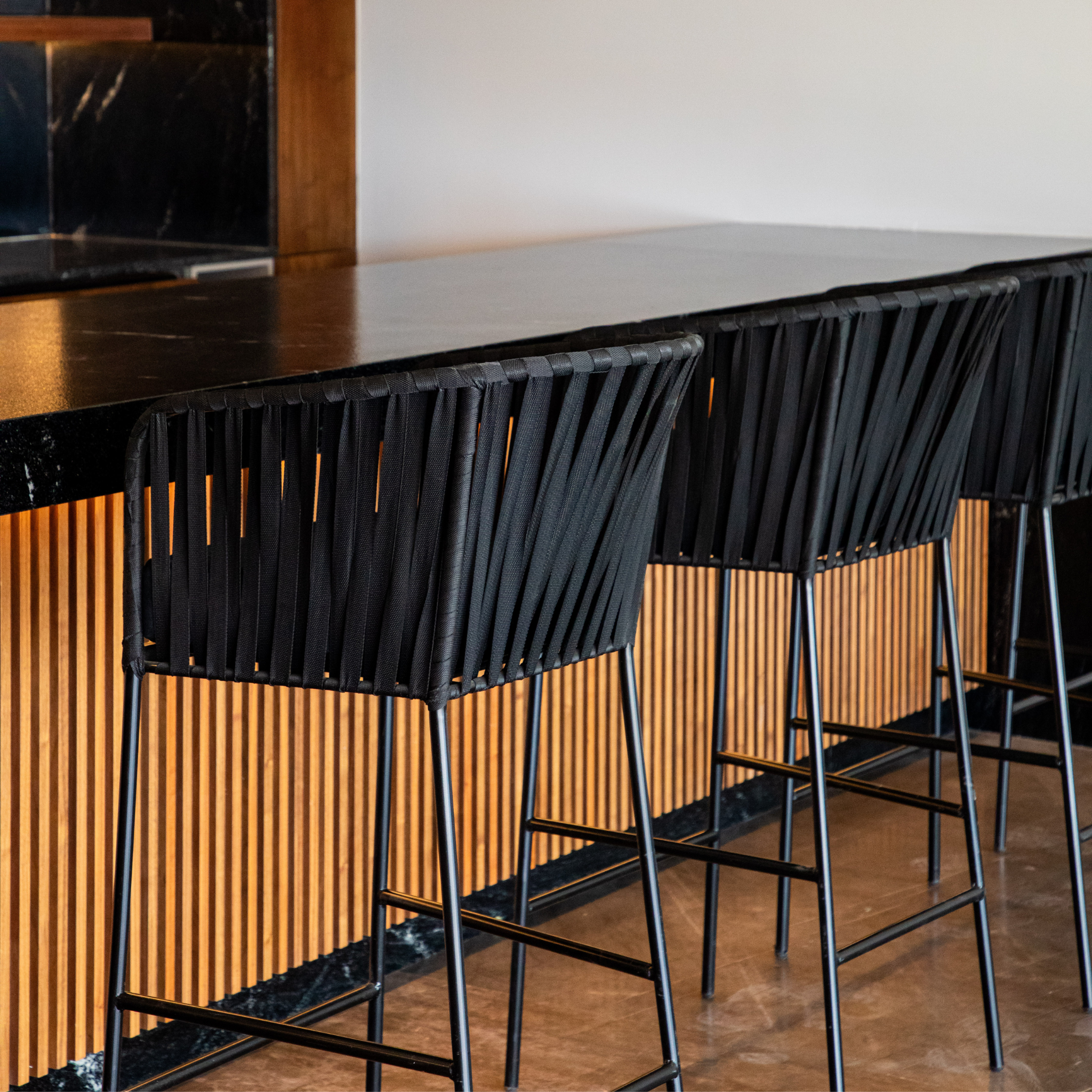 Banco Malibú · Edición Black (Interior /Semi exterior)