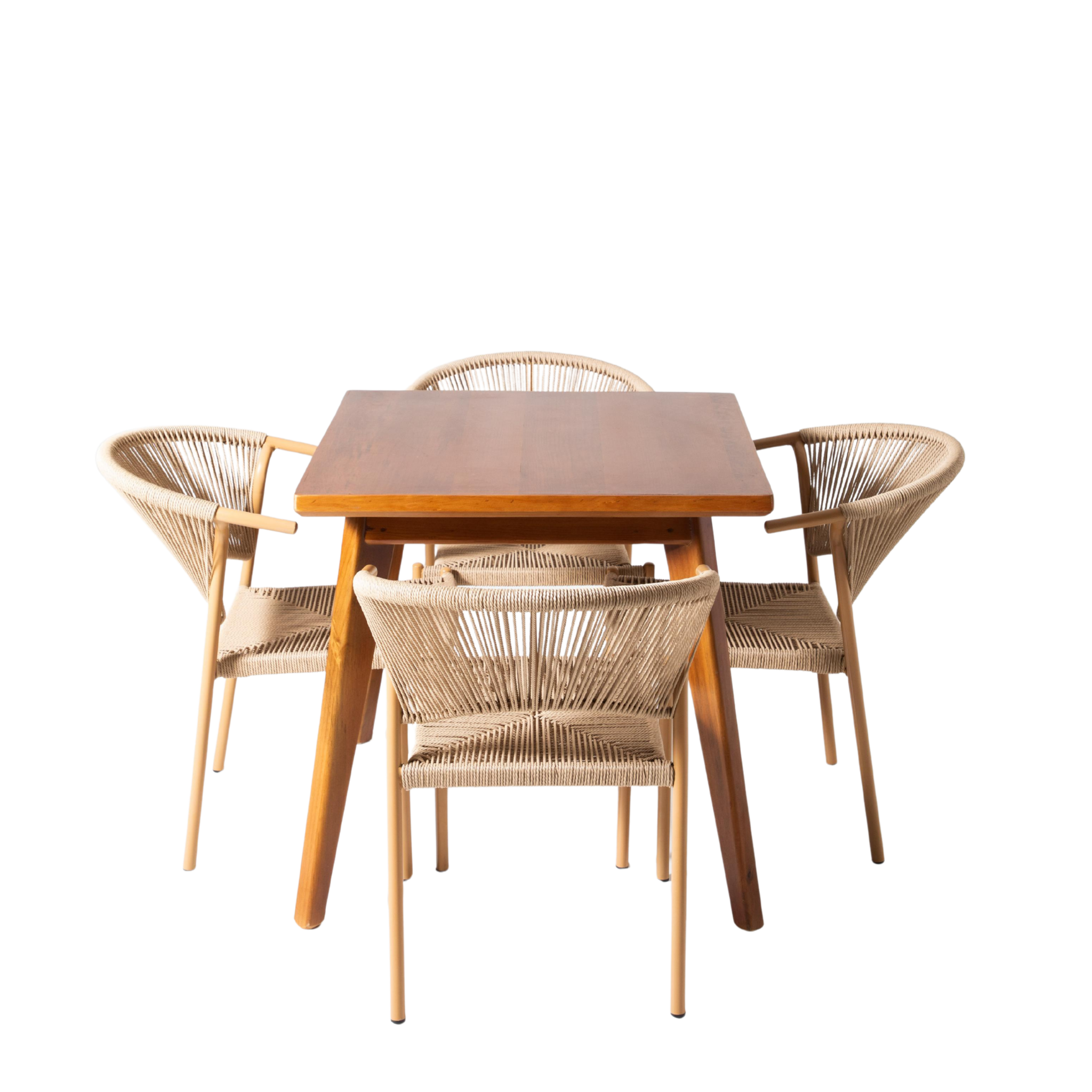 Comedor para 4 personas · Edición Daylight (Interior /Semi exterior)