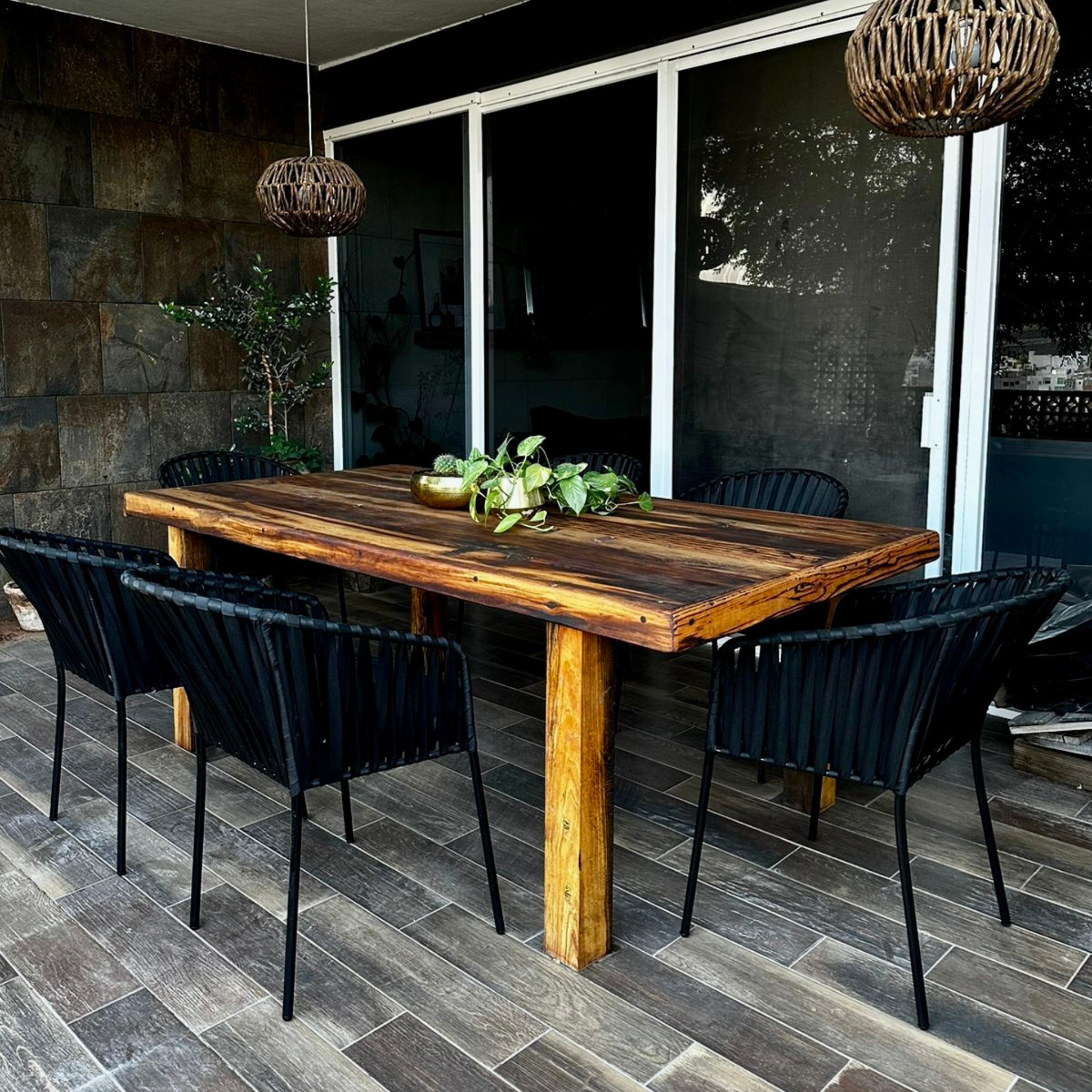 Silla Malibú · Edición Black (Interior /Semi exterior)