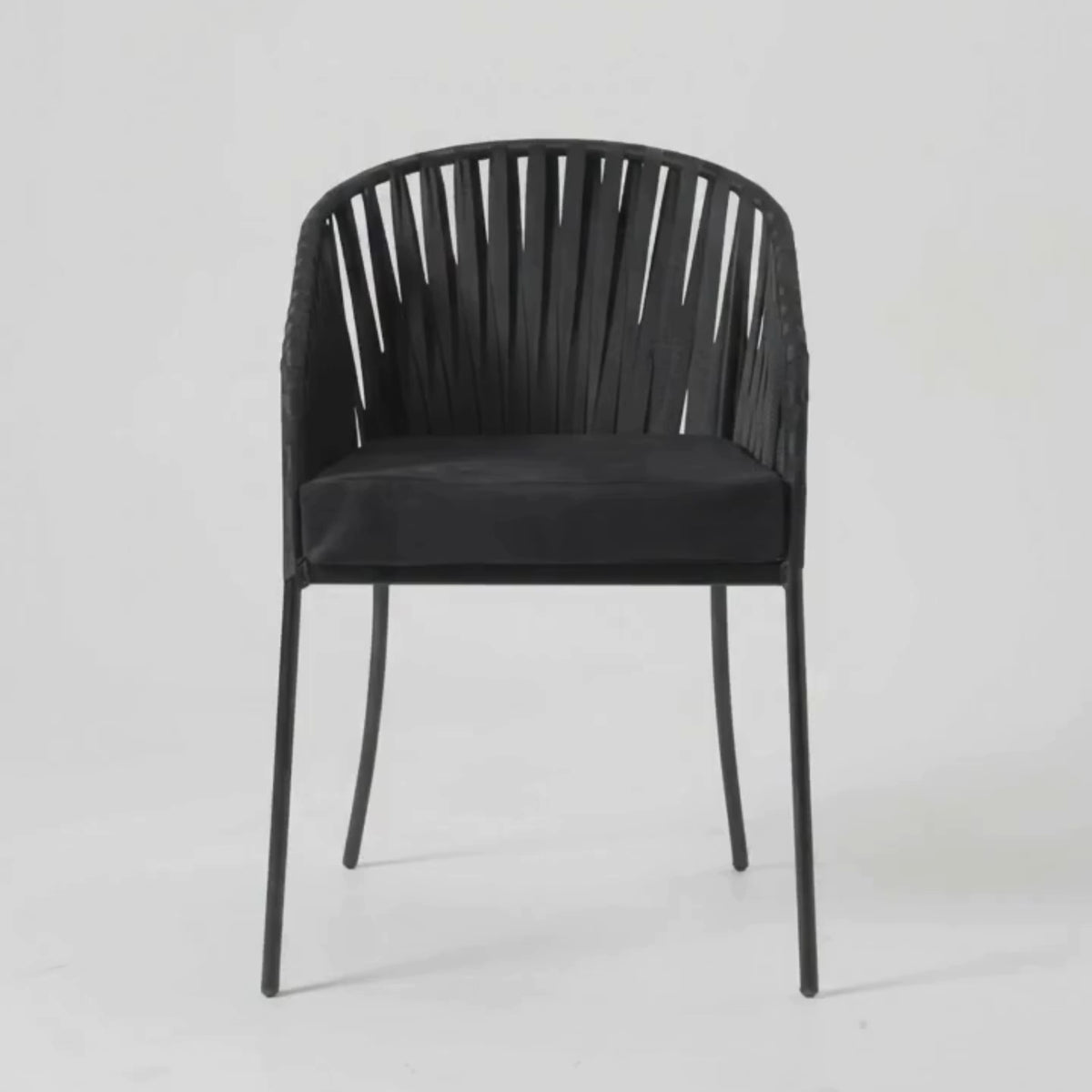 Cargar vídeo: Silla Malibú · Edición Black (Interior /Semi exterior)